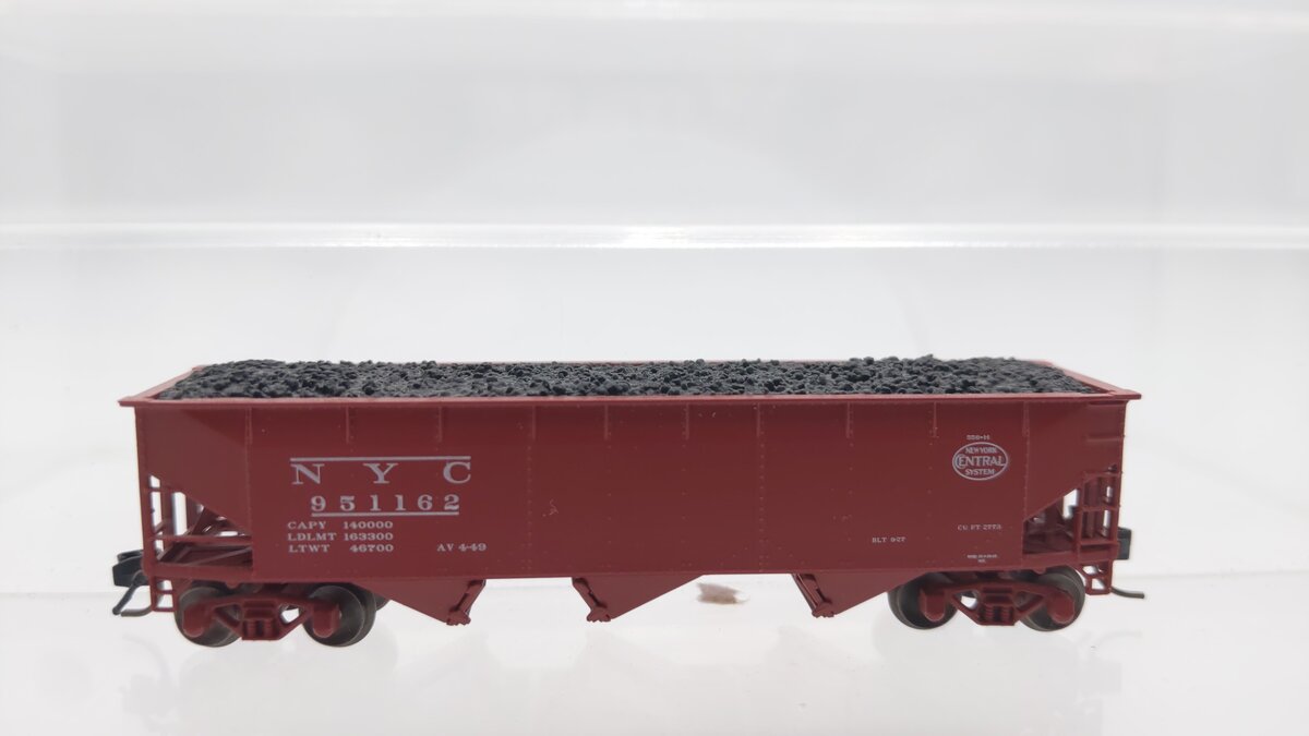 Bluford Shops 74195 N New York Central 70 Ton 3-Bay Offset Side Hopper #951162