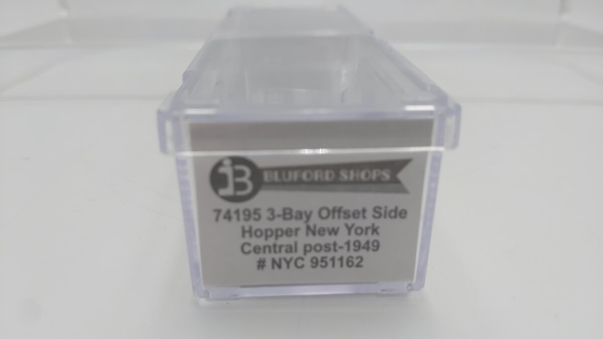 Bluford Shops 74195 N New York Central 70 Ton 3-Bay Offset Side Hopper #951162