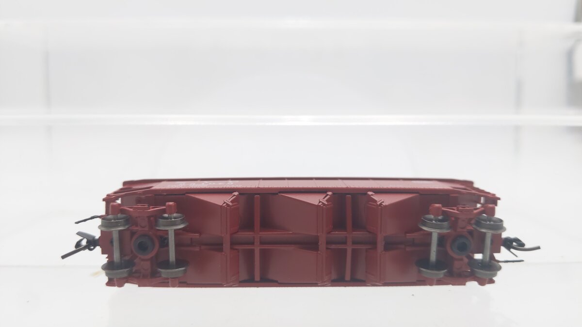 Bluford Shops 74191 N New York Central 70 Ton 3-Bay Offset Side Hopper #951073