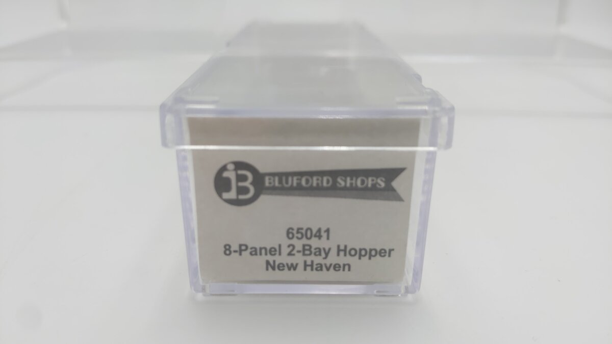 Bluford Shops 65041 N New Haven 8-Panel 2-Bay Open Single Hopper with Load
