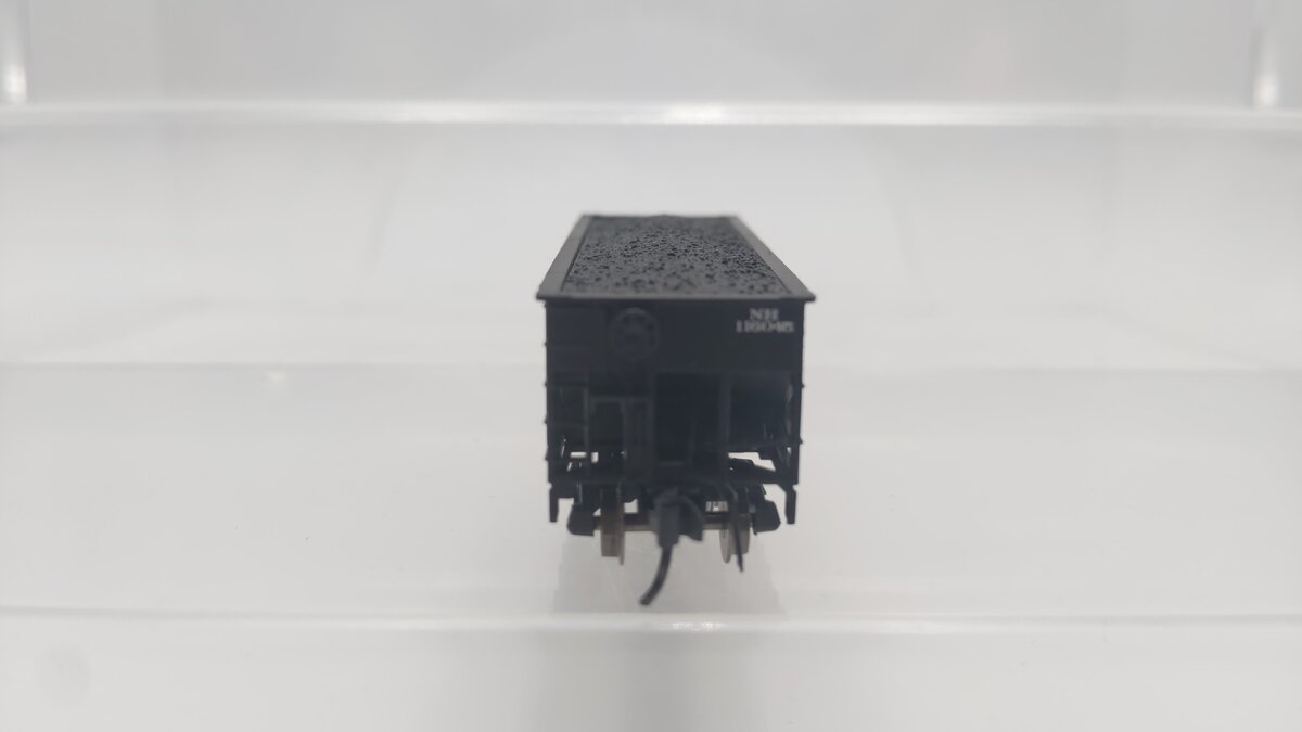 Bluford Shops 65041 N New Haven 8-Panel 2-Bay Open Single Hopper with Load