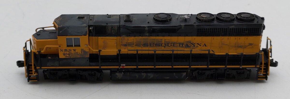 Atlas 40005272 N Custom Weathered NYSW GP-40 Diesel Loco. w/Ditch Lights #3040 EX
