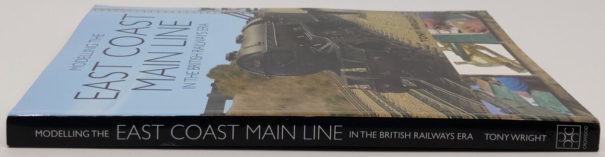 Modelling the East Coast Main Line in the British Railways Era Paperback Book EX