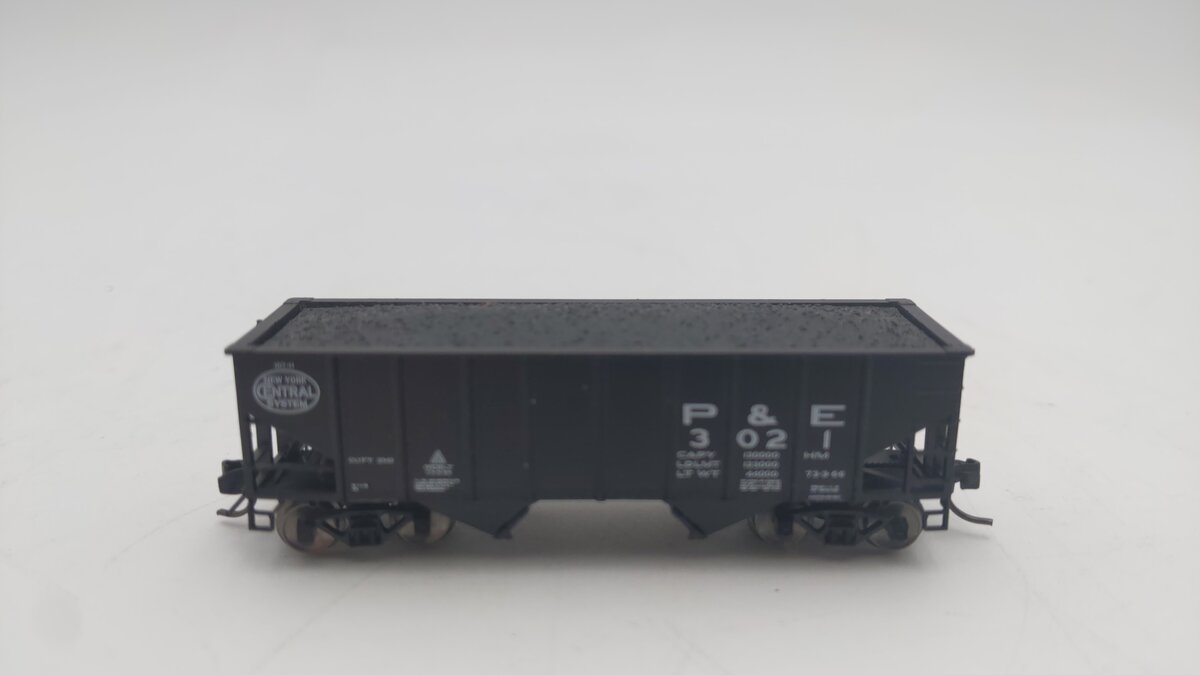 Bluford Shops 65281 N Peoria & Eastern 8-Panel 2-Bay Hopper #3021