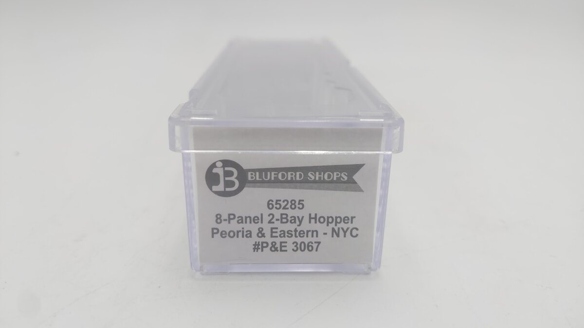 Bluford Shops 65285 N Peoria & Eastern 8-Panel 2-Bay Hopper #3067