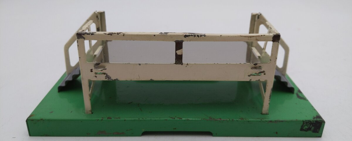 Lionel 3462 Vintage O Operating Milk Car w/ Platform VG