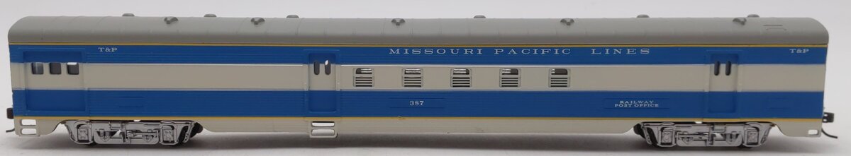 IHC 47352 HO Scale Missouri Pacific Dining Passenger Car