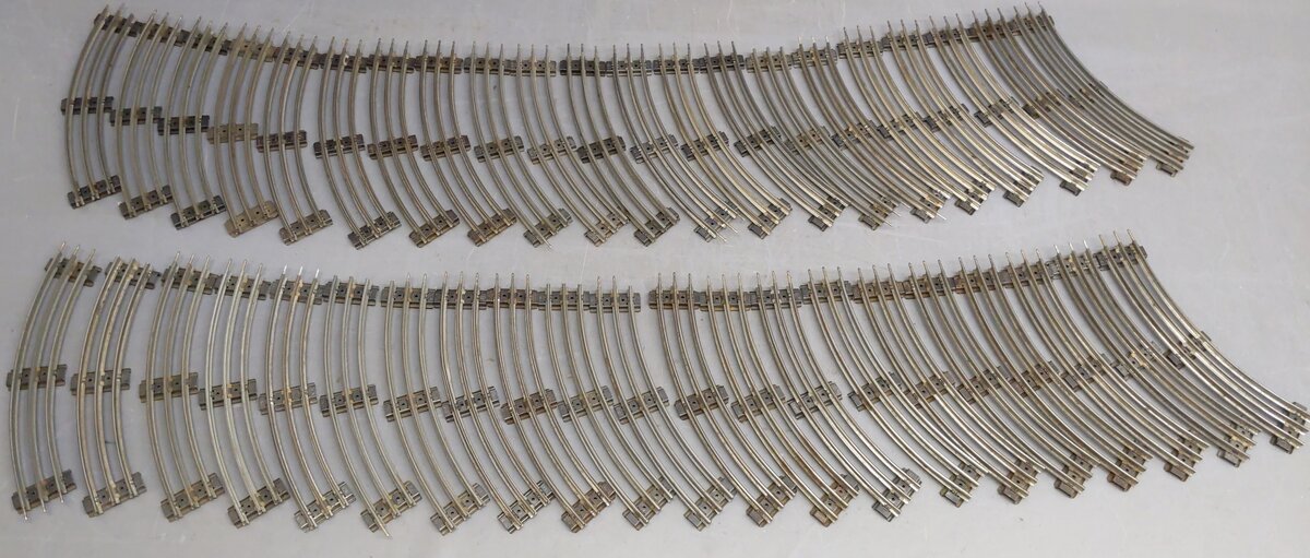 Lionel O Postwar Curved 11' Track Sections [38]