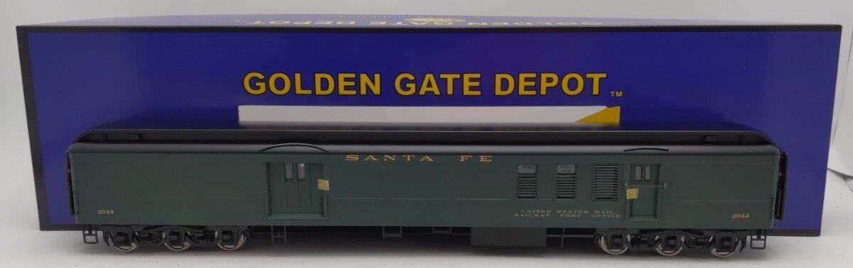 Golden Gate Depot O Scale Santa Fe Heavyweight RPO Car #2044 (2Rail) EX/Box