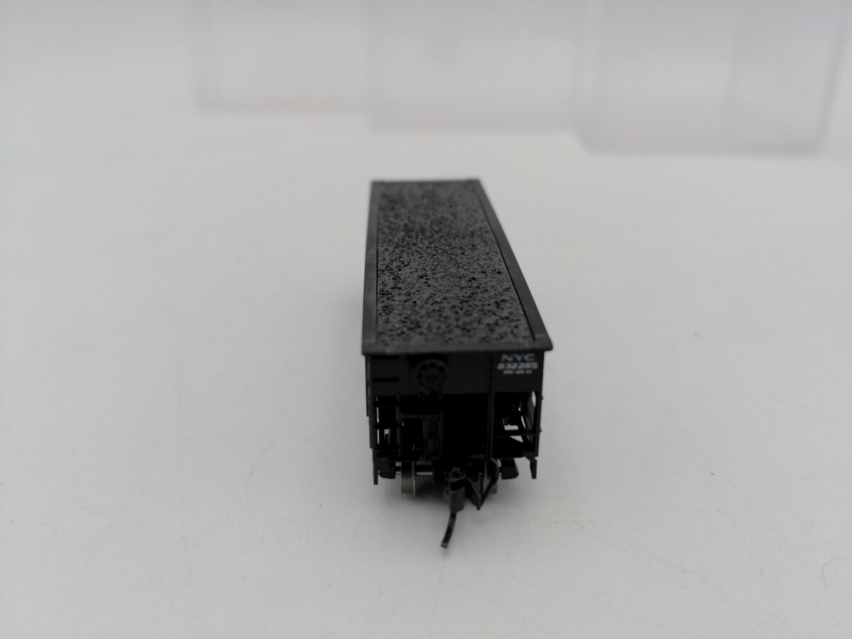 Bluford Shops 65274 N New York Central 8-Panel 2-Bay Hopper #832285