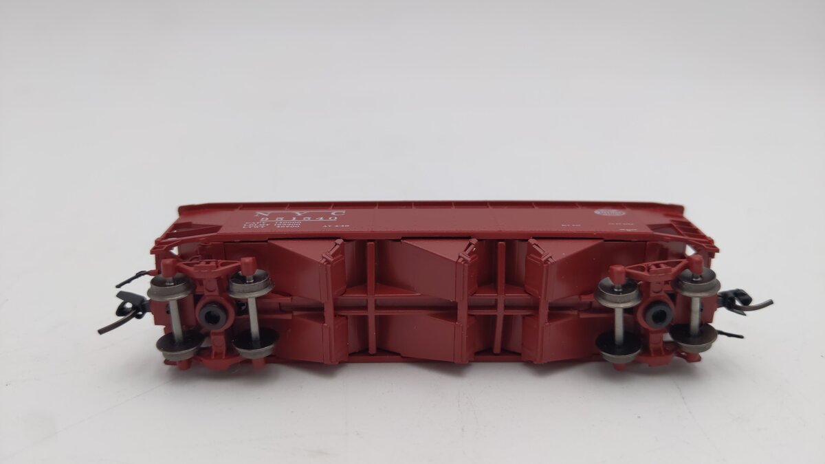 Bluford Shops 74194 N New York Central 70 Ton 3-Bay Offset Side Hopper #951540