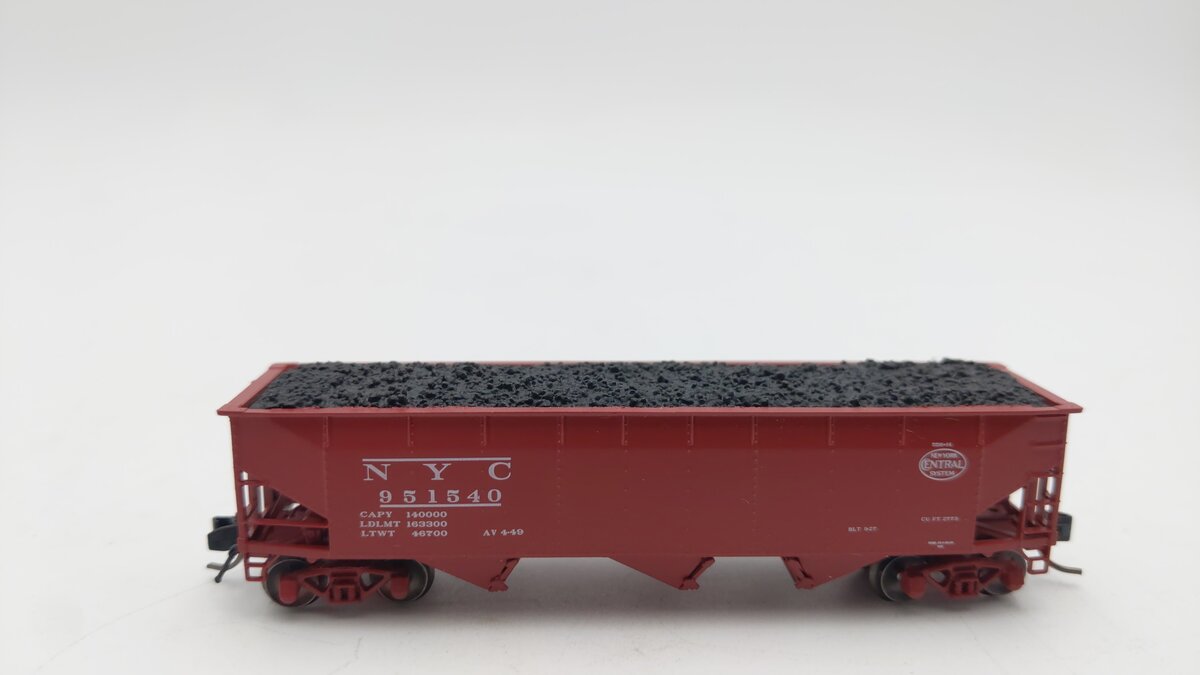 Bluford Shops 74194 N New York Central 70 Ton 3-Bay Offset Side Hopper #951540