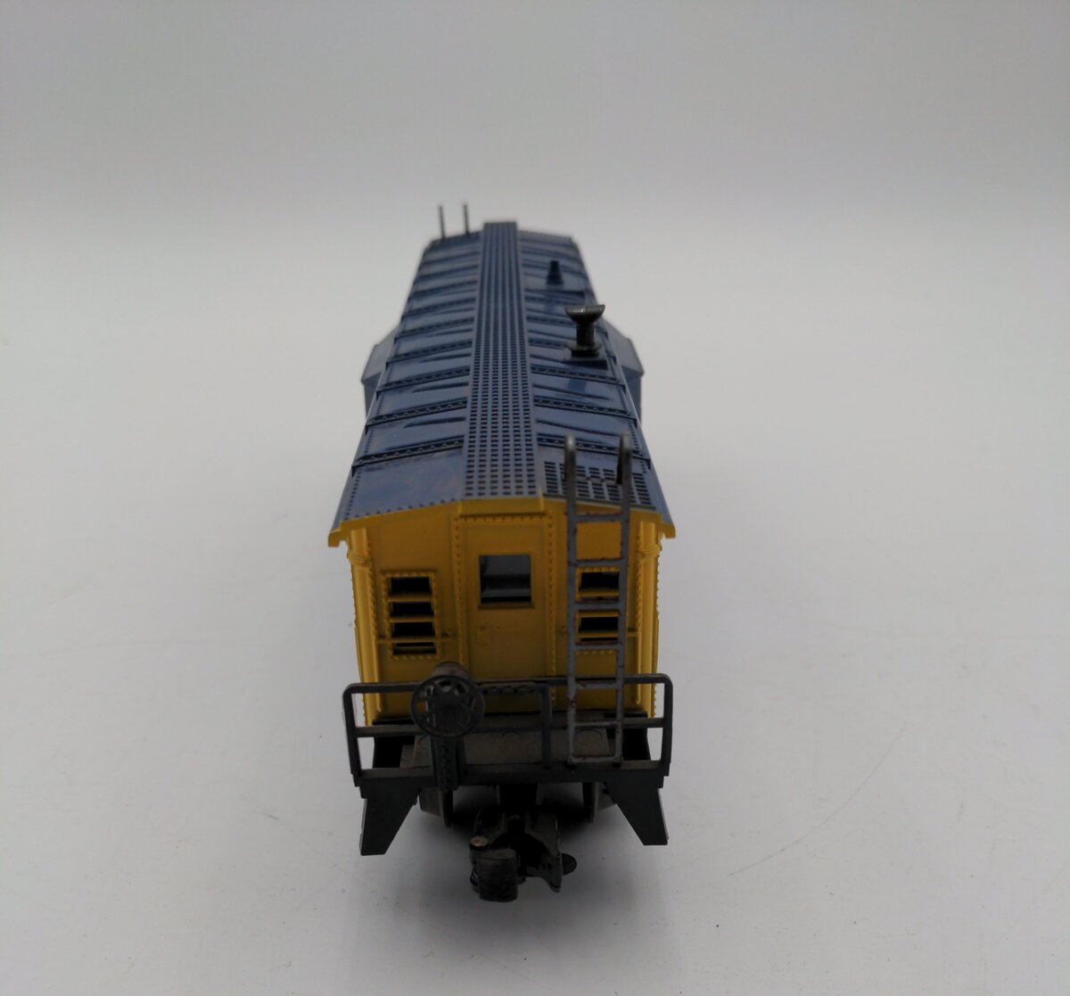 Lionel 6-9317 O Gauge AT&SF Blue & Yellow Bay Window Caboose #9317 LN/Box