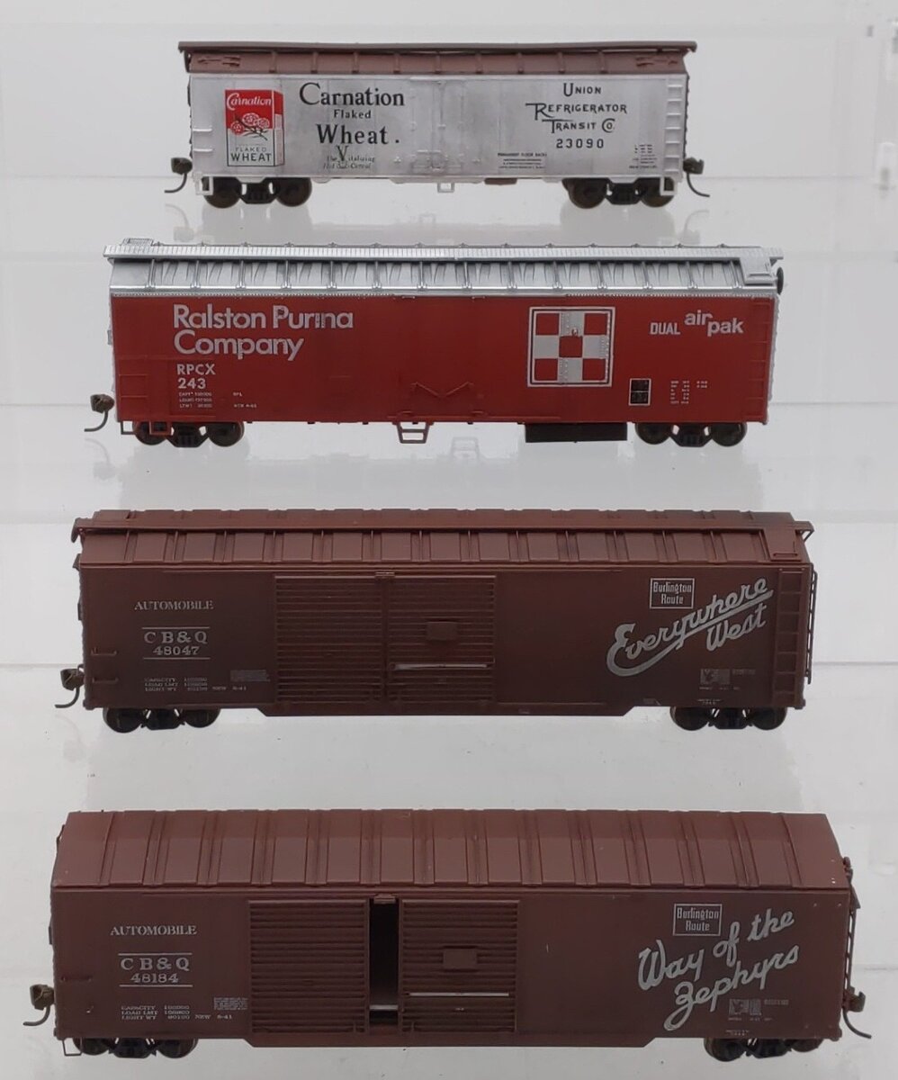 HO Scale Assorted Box Cars [4]