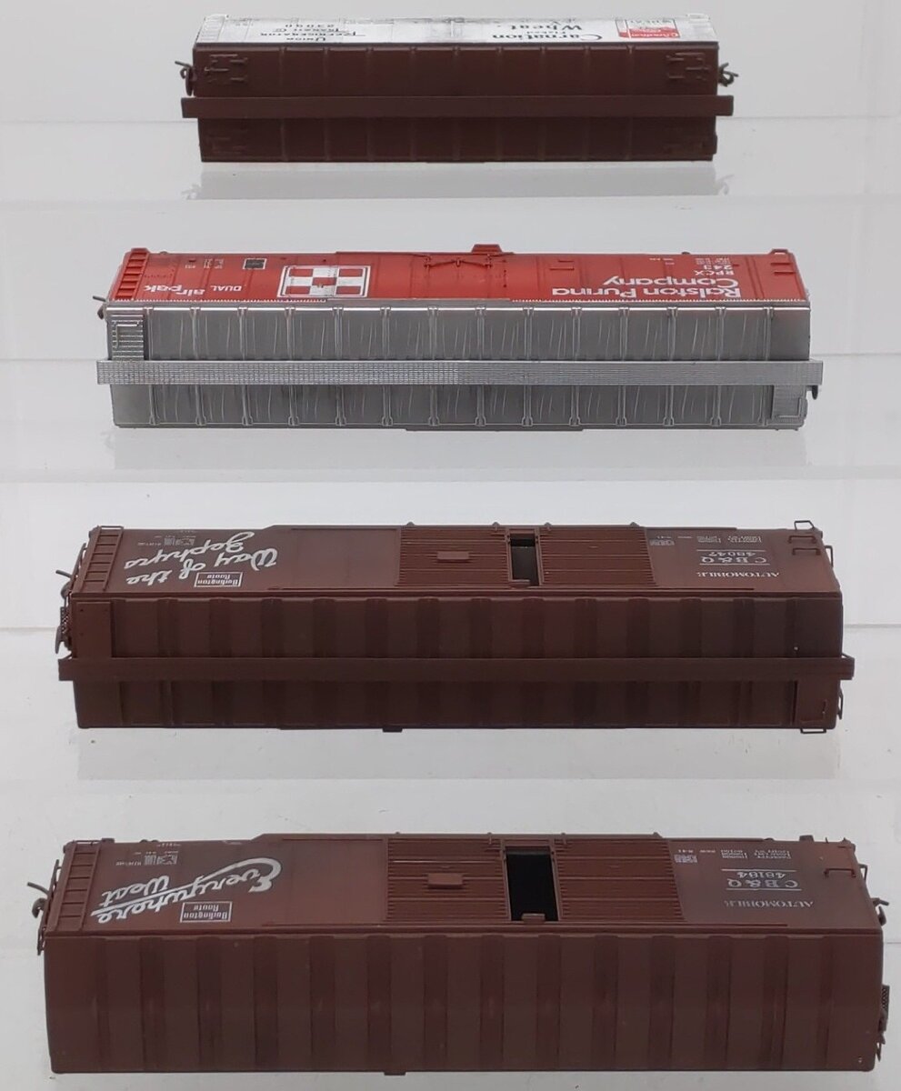 HO Scale Assorted Box Cars [4]