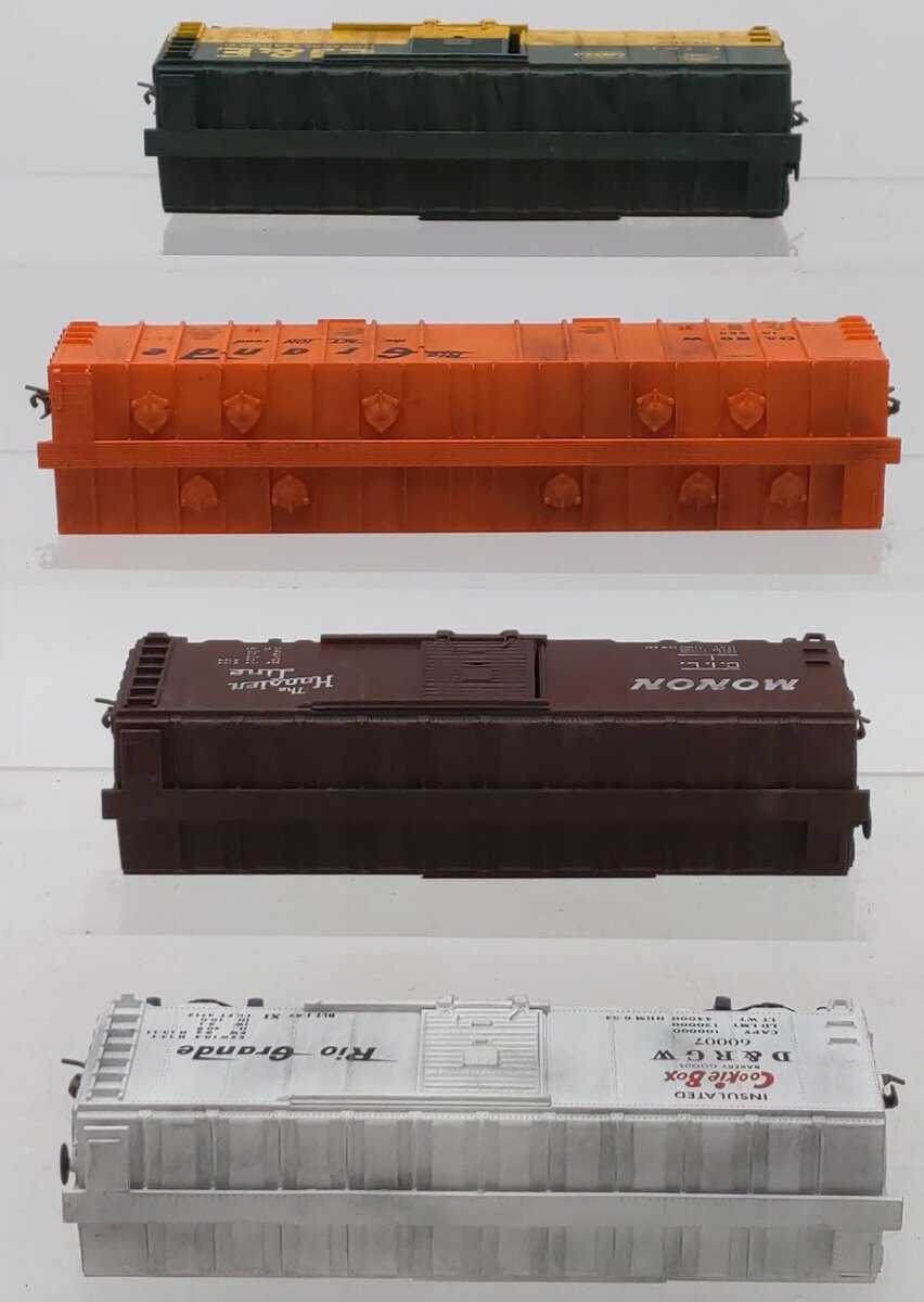 HO Scale Assorted Box Cars [4]