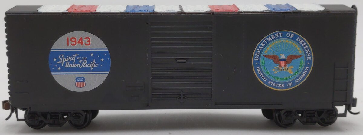 Roundhouse 10704 United States DOD 40' AAR Boxcar - Custom VG