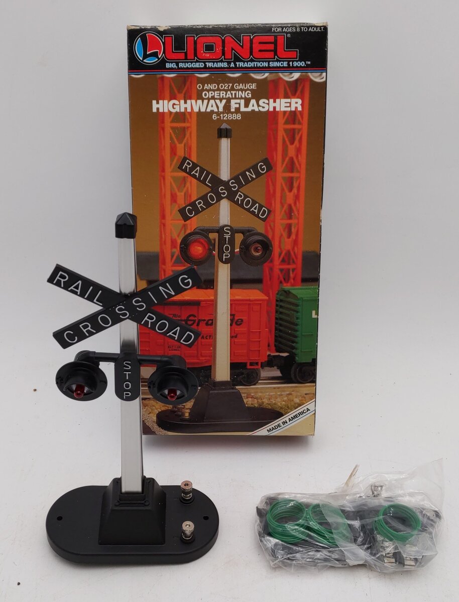 Lionel 6-12888 O Gauge #154 Railroad Crossing Highway Flasher Signal LN/Box