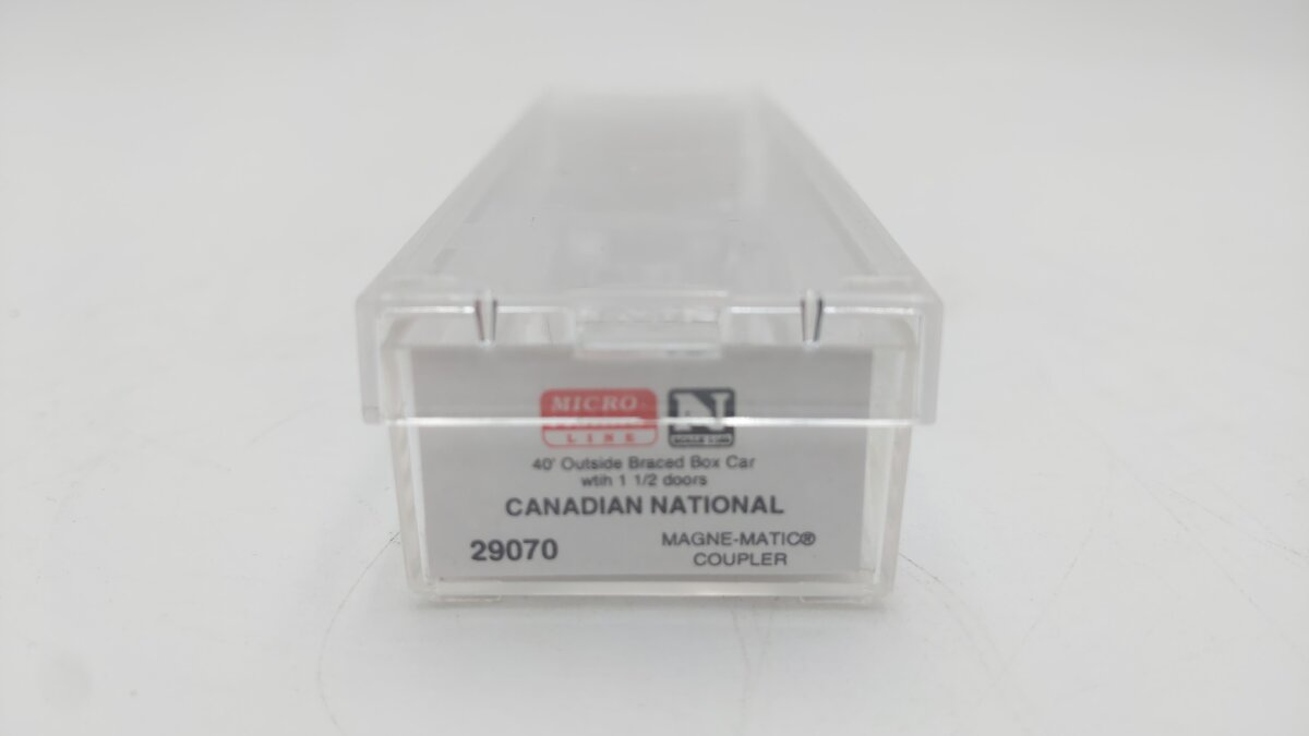 Micro-Trains 02900070 N Canadian National 40' Outside Braced Boxcar #582596 LN/Box