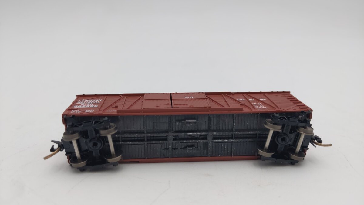 Micro-Trains 02900070 N Canadian National 40' Outside Braced Boxcar #582596 LN/Box