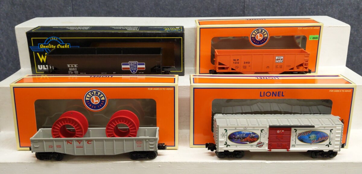 Lionel & Weaver O Assorted Freight Cars: 6-16465, 6-26062, 6-29957, U3912LD [4] EX/Box