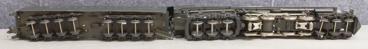 Lionel 6-18010 O PRR 6-8-6 Turbine Steam Locomotive & Tender with RS #6200 VG/Box