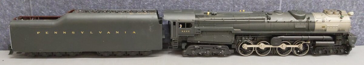 Lionel 6-18010 O PRR 6-8-6 Turbine Steam Locomotive & Tender with RS #6200 VG/Box