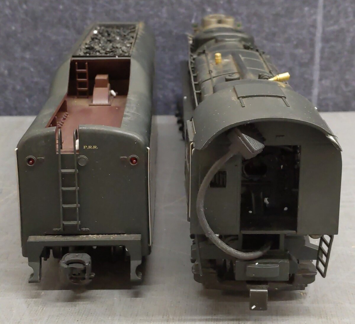 Lionel 6-18010 O PRR 6-8-6 Turbine Steam Locomotive & Tender with RS #6200 VG/Box