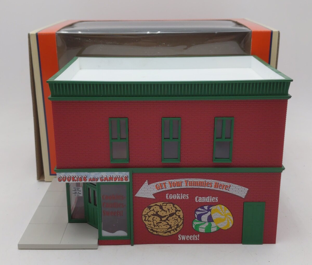 Lionel 6-83292 O Assembled Christmas Delights Cookies & Candies Store