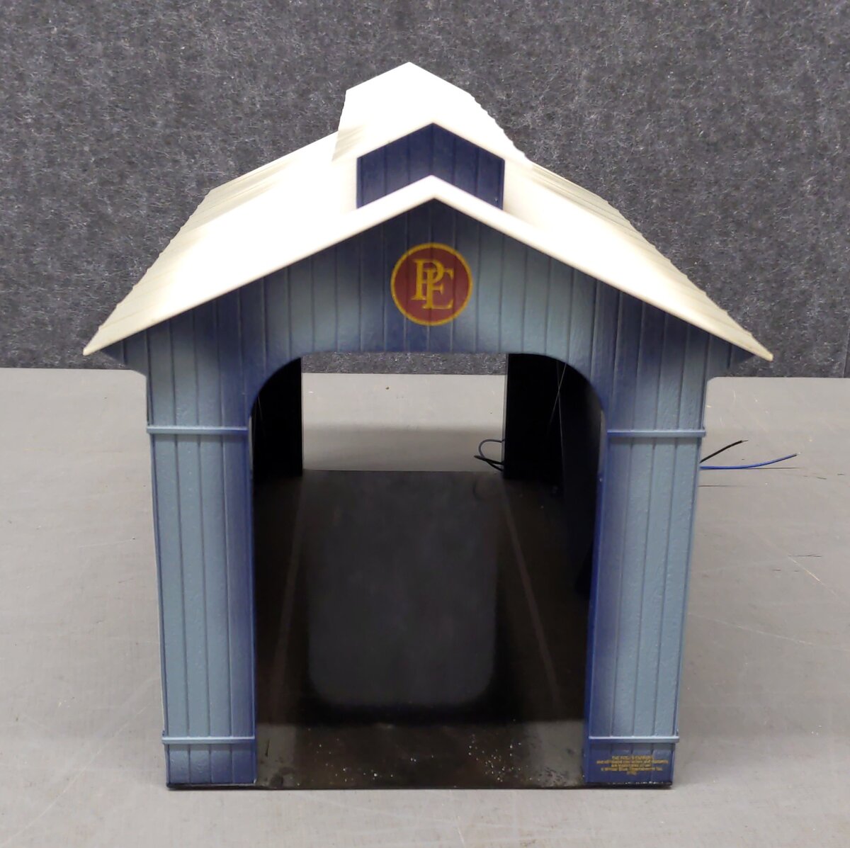 Lionel 6-82500 O Polar Express Covered Bridge Kit