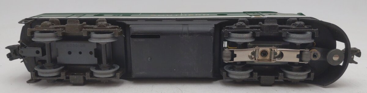 Lionel 6-8567 O Gauge Southern F3 A Non-Powered Diesel Locomotive EX/Box