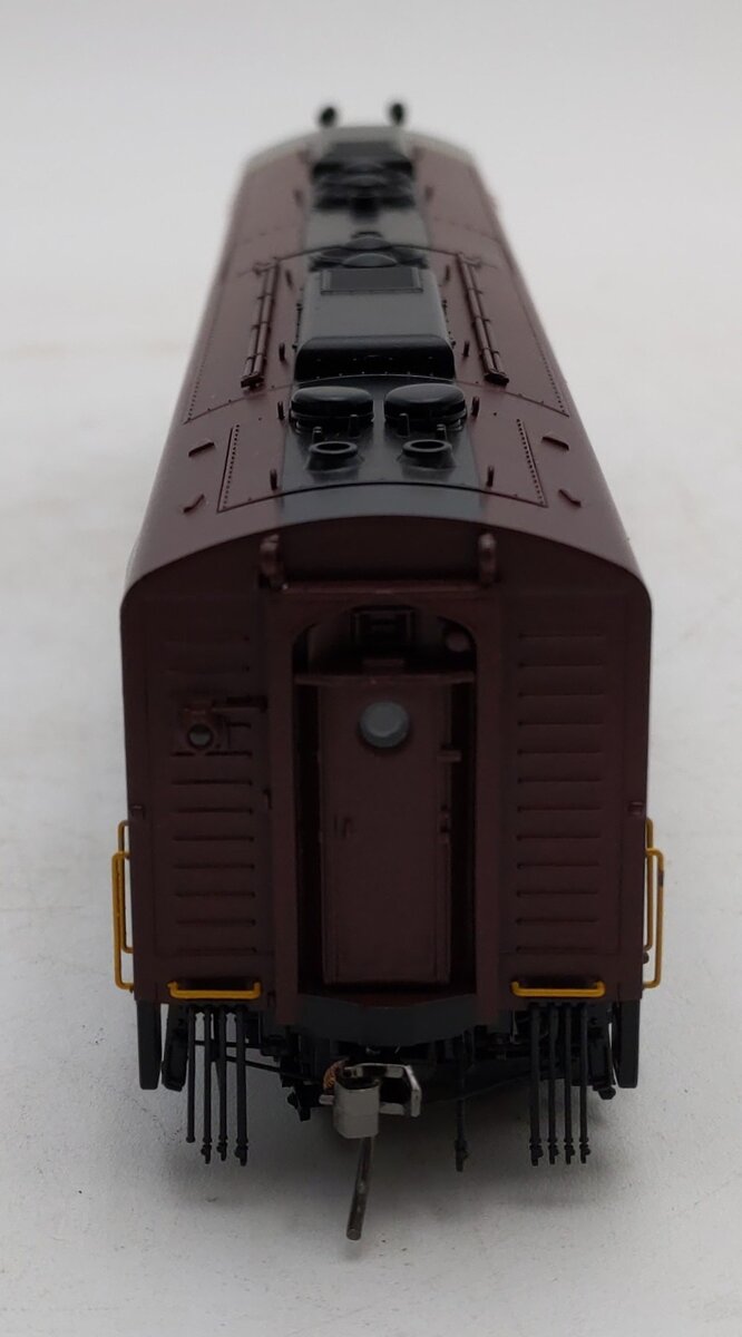 Rapido Trains 28009 HO CP Early Maroon EMD E8A Diesel Locomotive DC #1800