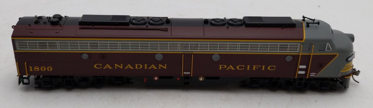 Rapido Trains 28009 HO CP Early Maroon EMD E8A Diesel Locomotive DC #1800