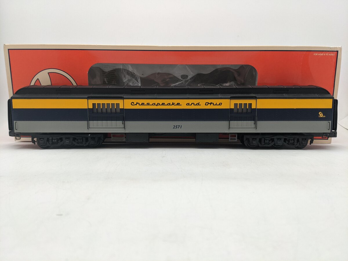 Lionel 6-19088 O Chesapeake & Ohio Heavyweight Baggage Car #2571 EX/Box