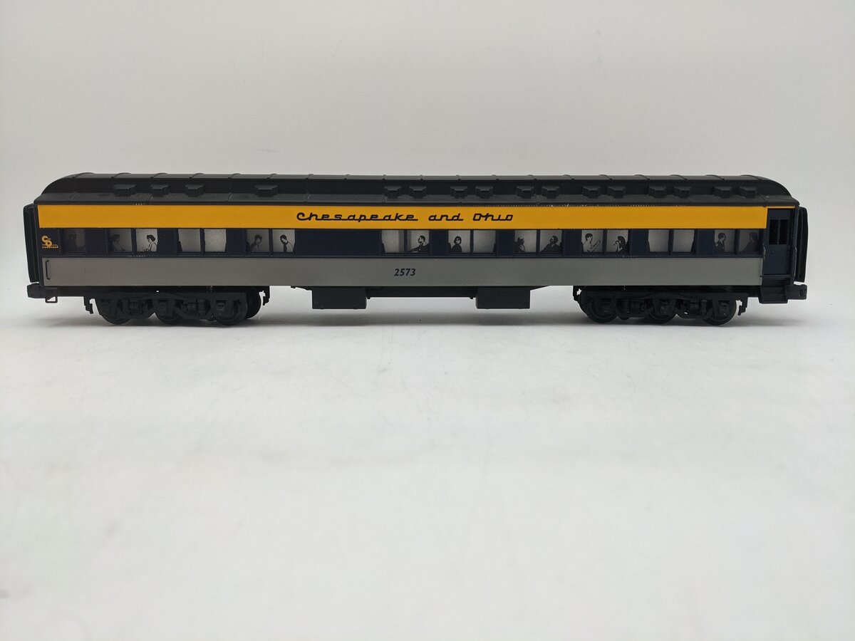 Lionel 6-19090 O Gauge Chesapeake & Ohio Heavyweight Diner Car EX/Box