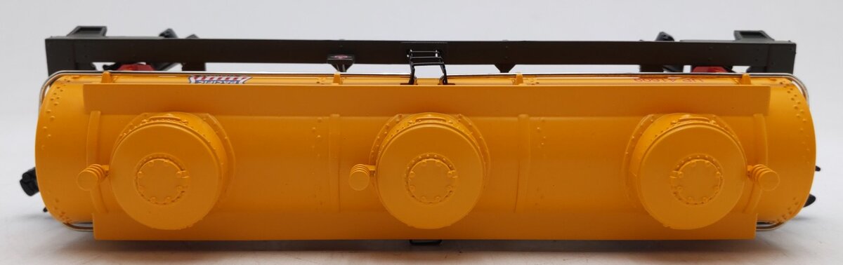 Williams 47104 Union Pacific 3-Dome Tank Car
