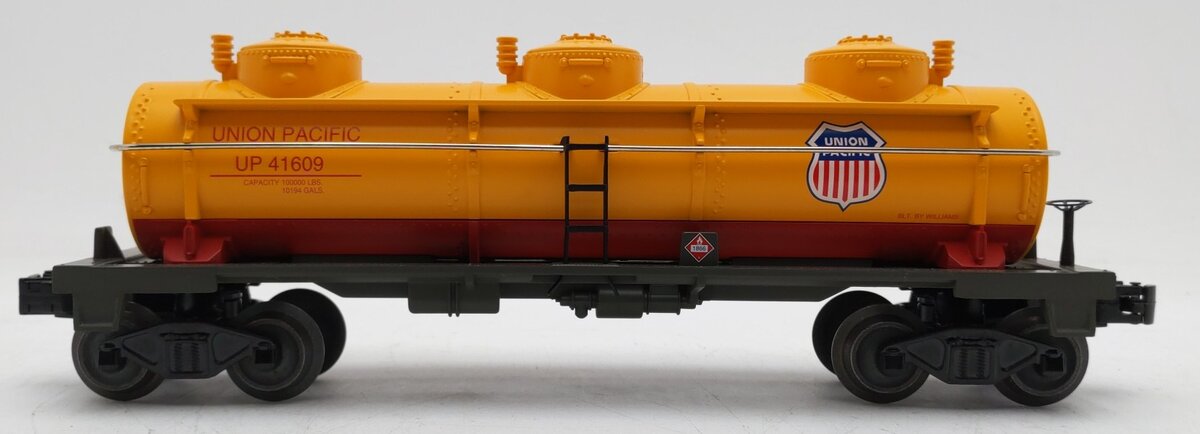 Williams 47104 Union Pacific 3-Dome Tank Car