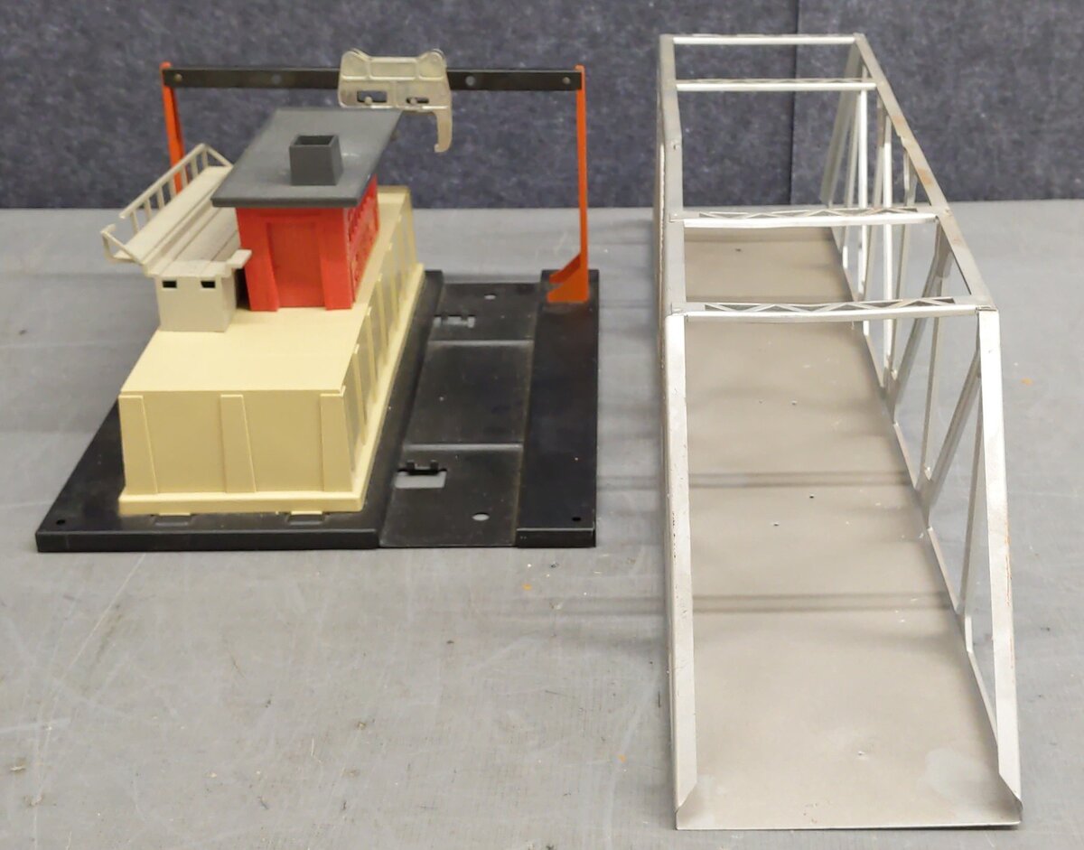 Lionel Vintage O Gauge Postwar Accessories-#110/342/317[4] EX
