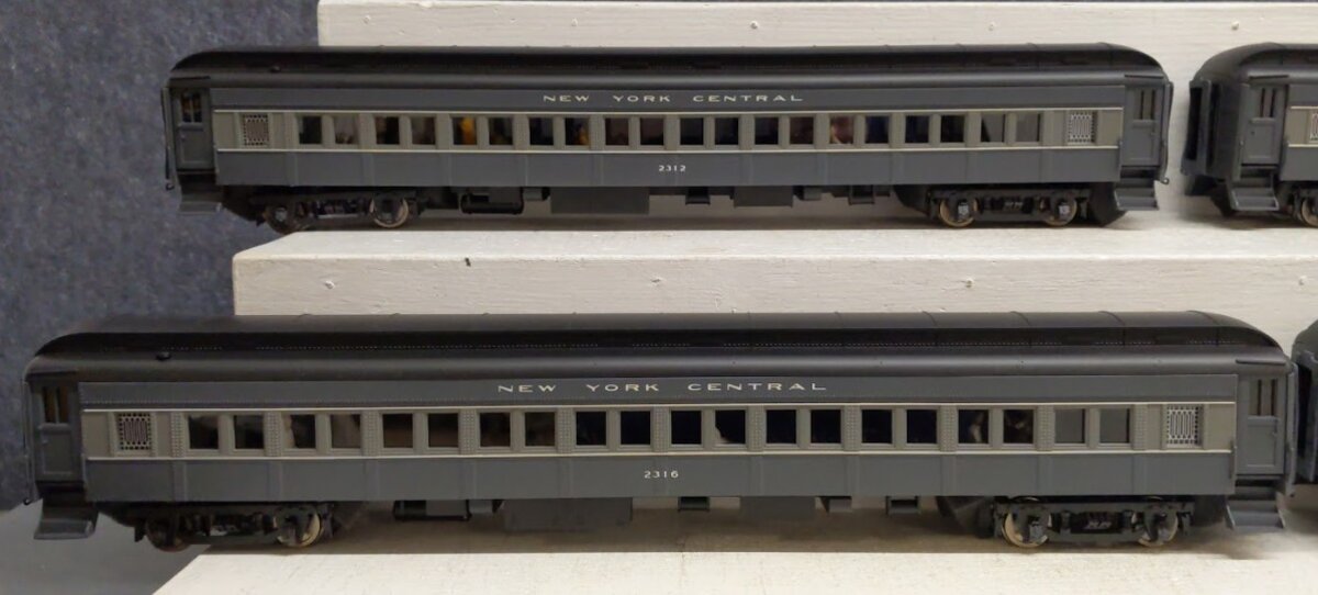 Golden Gate Depot O Scale Plastic NYC 2-Tone Gray 80' 4-Car Coach Set (2Rail) EX/Box