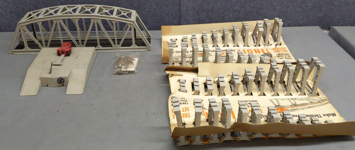 Lionel Vintage O Postwar Accessories- Bridge, Trestle, & Piggyback #110/460 [4] EX