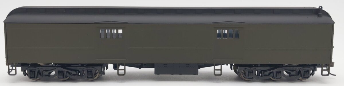 Rivarossi HR4085 HO Unlettered Painted Pullman 60' Heavyweight Baggage Car