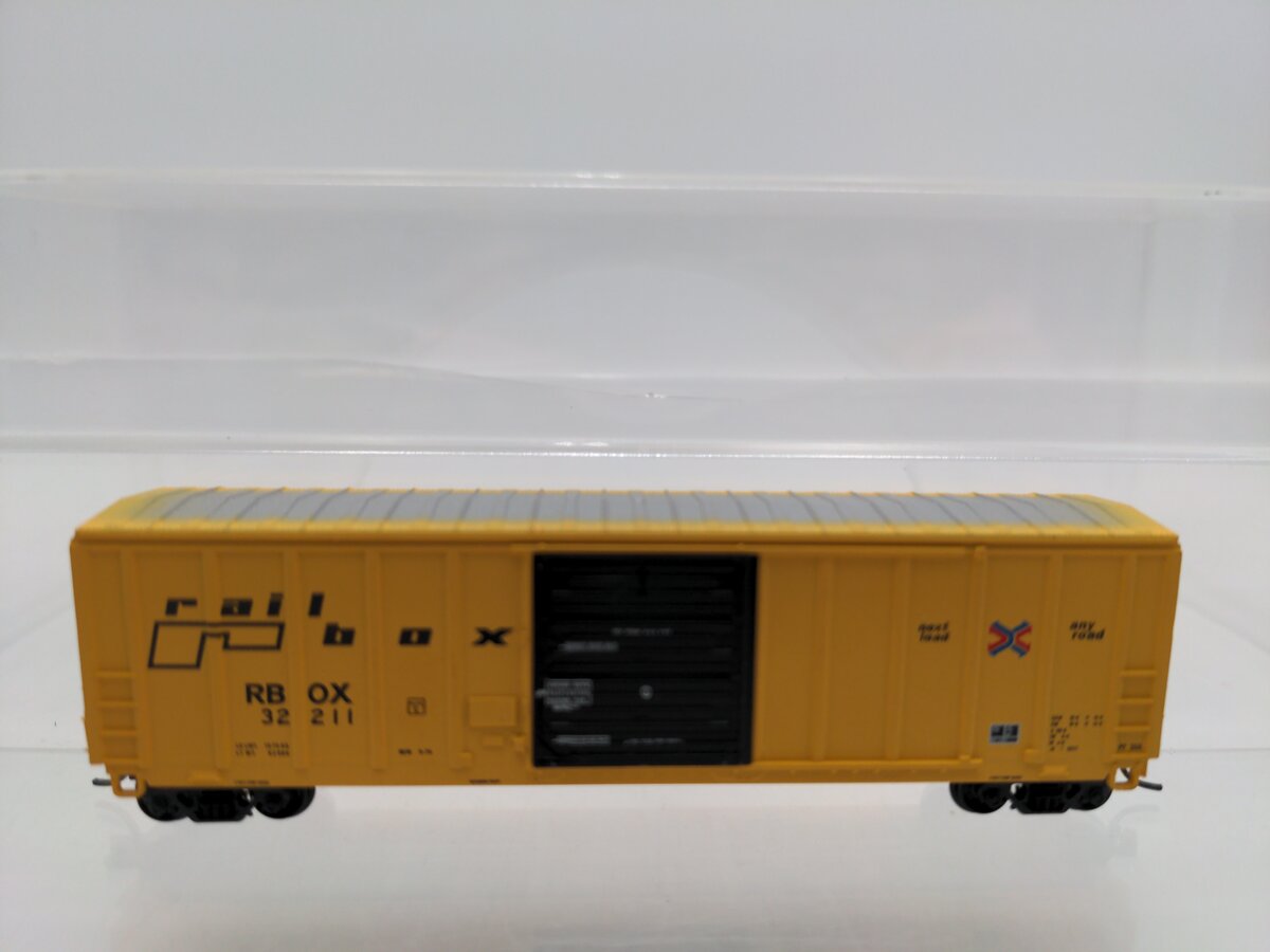 InterMountain 67509-17 N Scale Rail box Box Car #32211 LN/Box