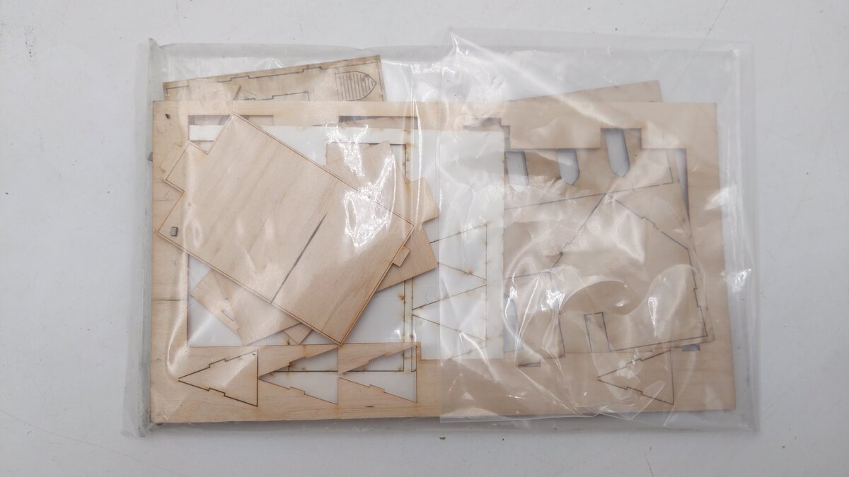 Blair Line 069 N Church Laser-Cut Building Kit EX/Box