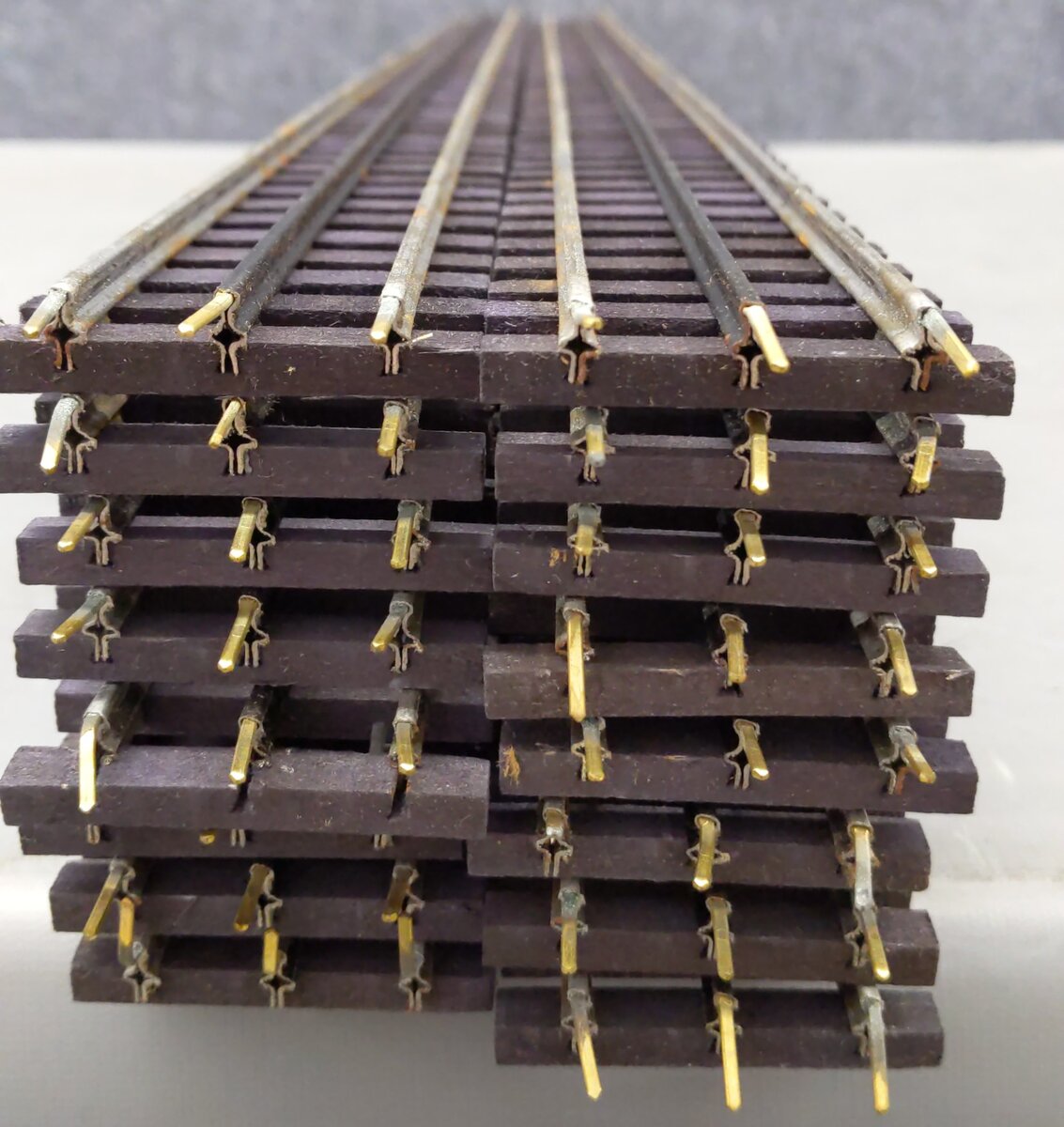 Gargraves 101 O Gauge 3 Rail Phantom Tinplate 37" Wood Tie Flex Track [49] VG/Box