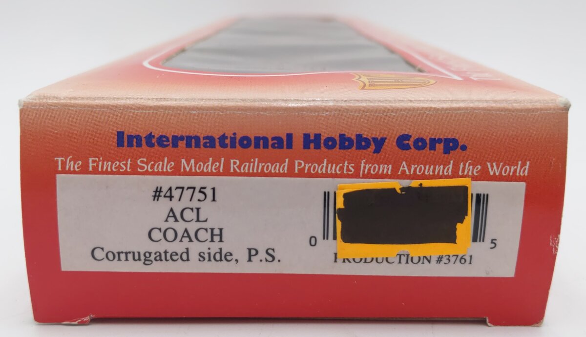 IHC 47751 HO Scale Atlantic Coast Line Corrugated Side Coach Car #202 EX/Box