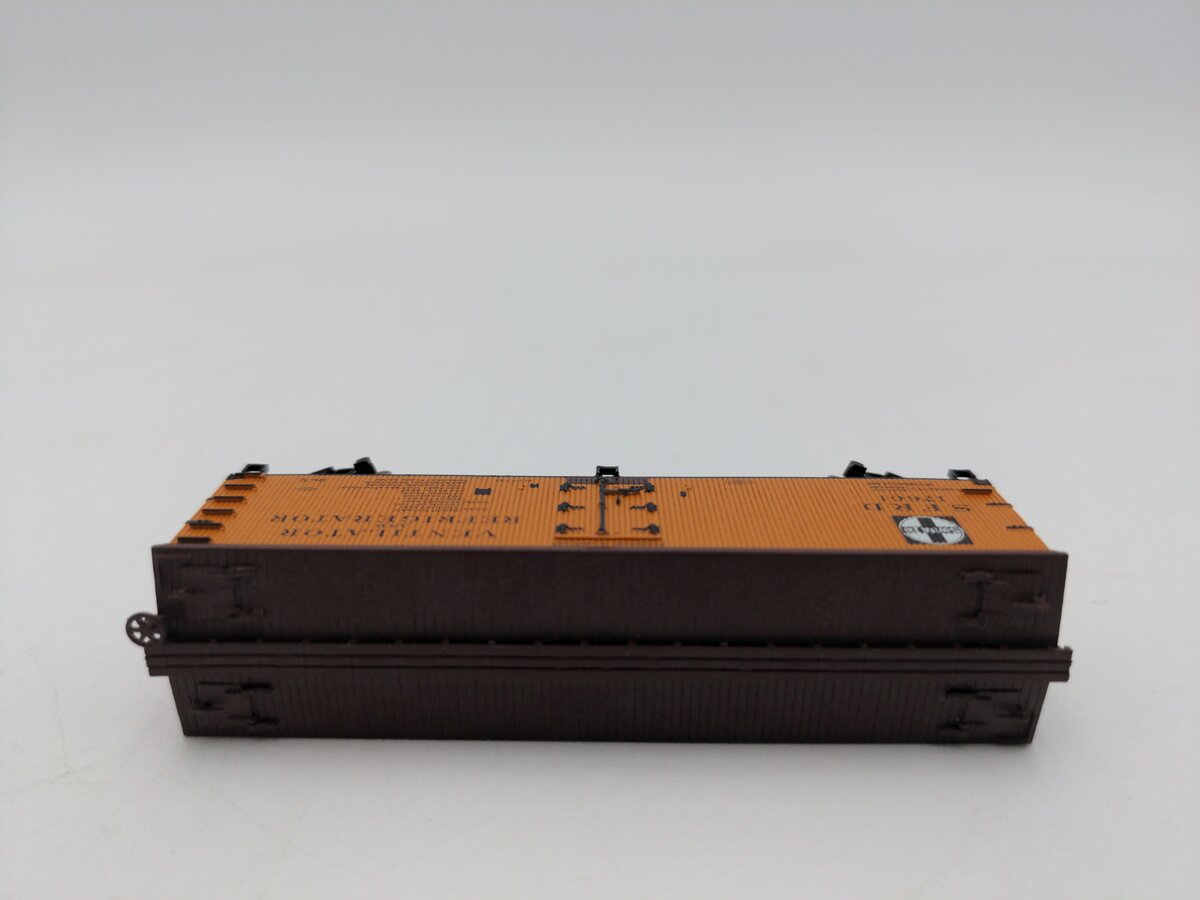 Atlas 50005505 N Scale Atchison, Topeka & Santa Fe 40' Wood Reefer #17601