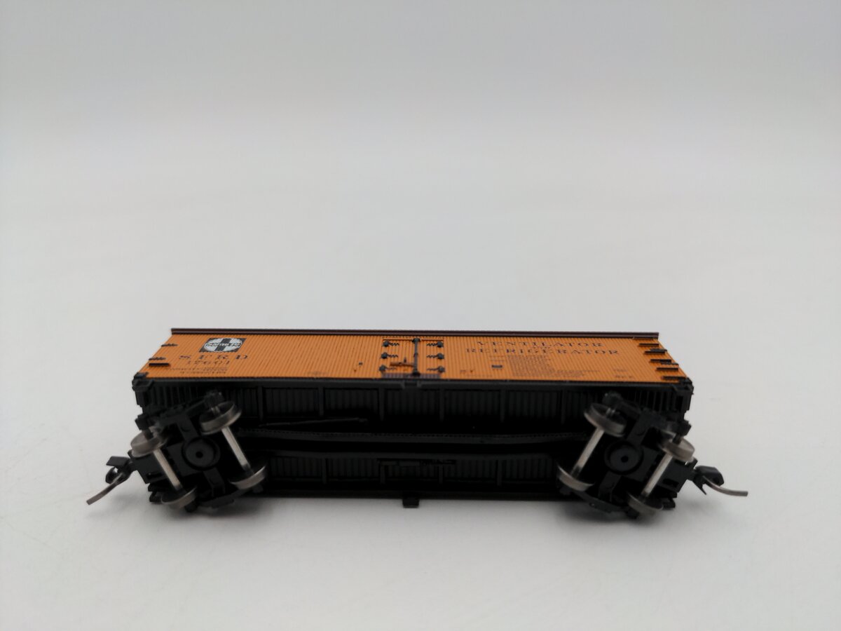 Atlas 50005505 N Scale Atchison, Topeka & Santa Fe 40' Wood Reefer #17601