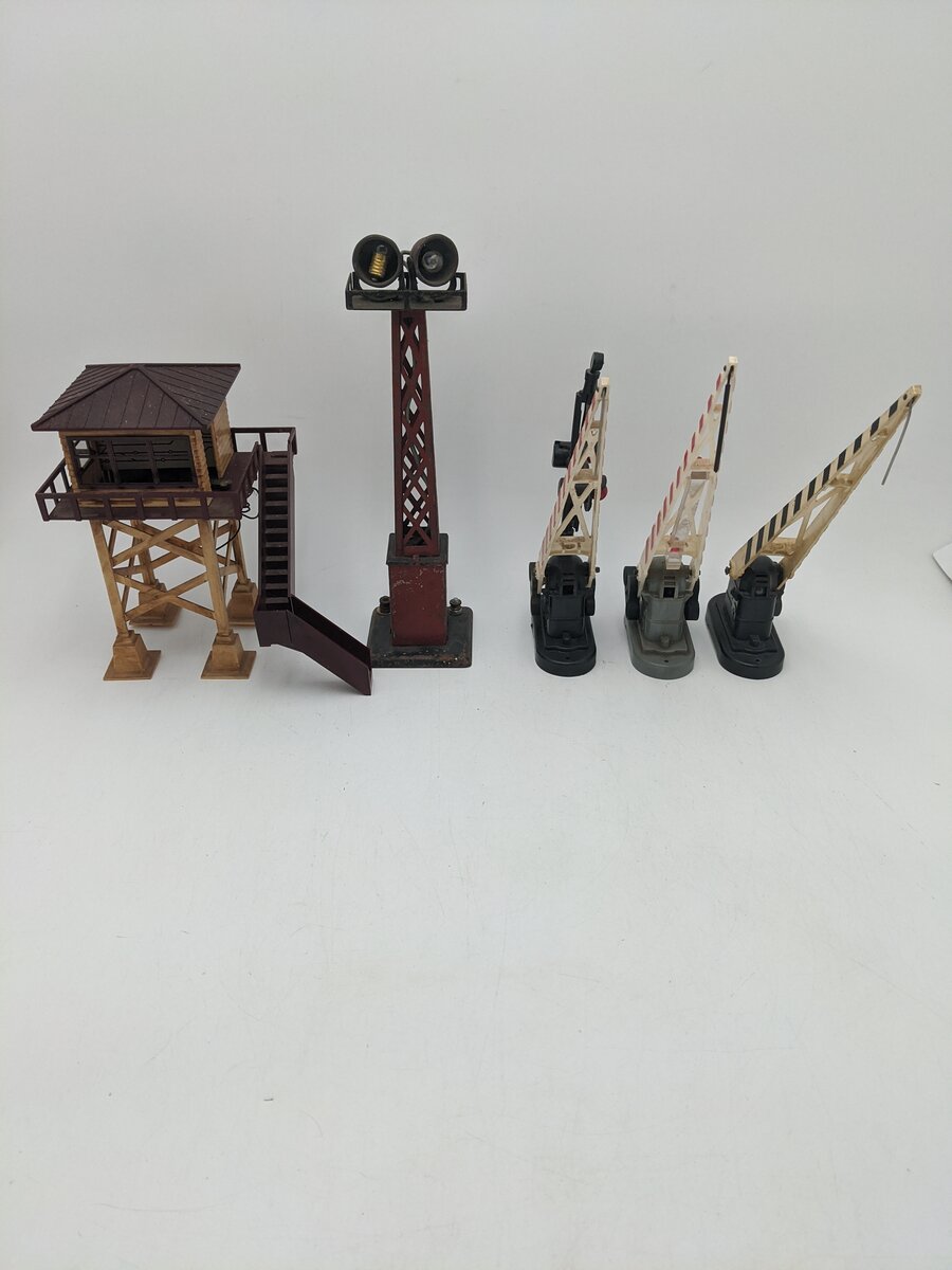 Lionel & Marx Assorted Accessories [5] VG