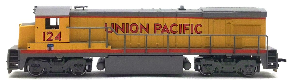 Bachmann 31102 HO Union Pacific B23-7 Diesel-Powered Locomotive #124 EX/Box