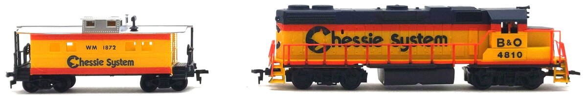 Life-Like HO Scale Balt. & Ohio Chessie System Diesel Locomotive & Caboose #4810 EX/Box